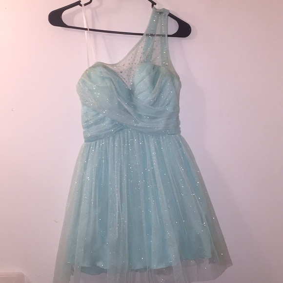 Dress - Picture 1 of 3